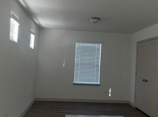 2077 Silver Oaks #2077, San Antonio, TX 78213