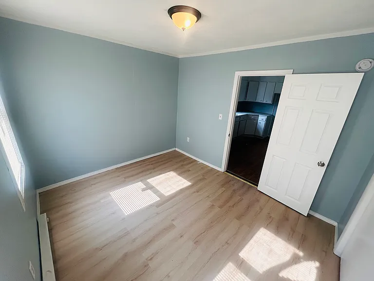 44 Barbara St #1L — Photo 8