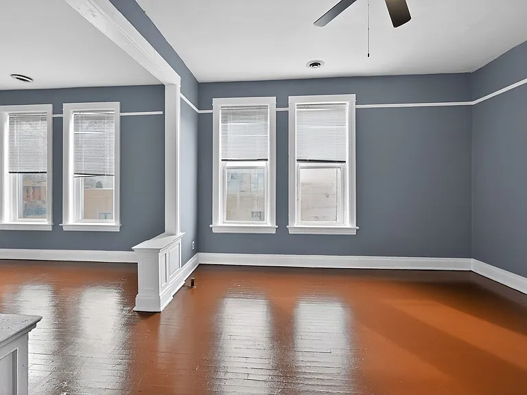 3542 W 24th St #2 — Photo 2