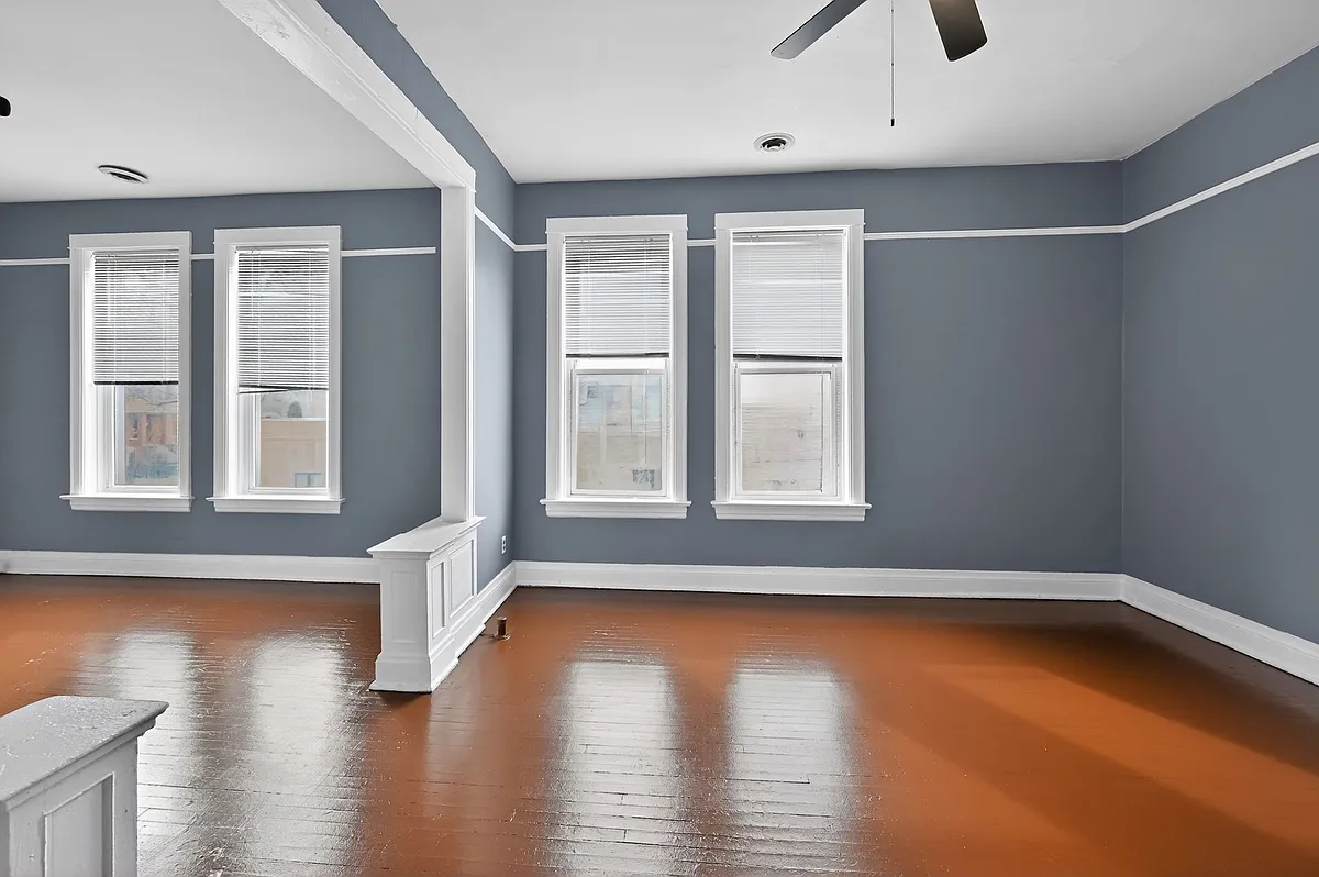 Building Photo - 3542 W 24th St #2