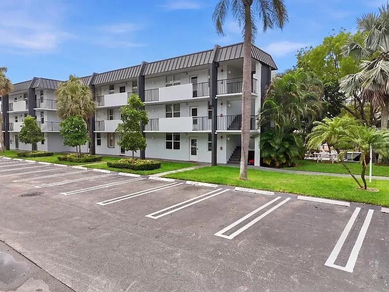 777 S Federal Hwy #104-L — Photo 49