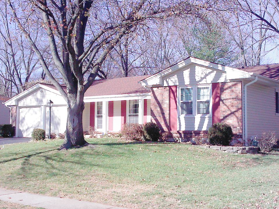 1st image of 11909 Shallowbrook Dr