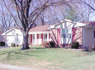 11909 Shallowbrook Dr, Saint Louis, MO 63146