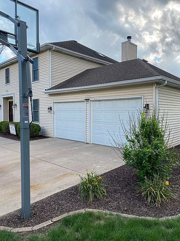 24824 S Pottawatomie Trl photo 1