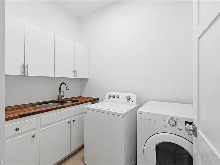 1232 Royal Palm Dr — Photo 33