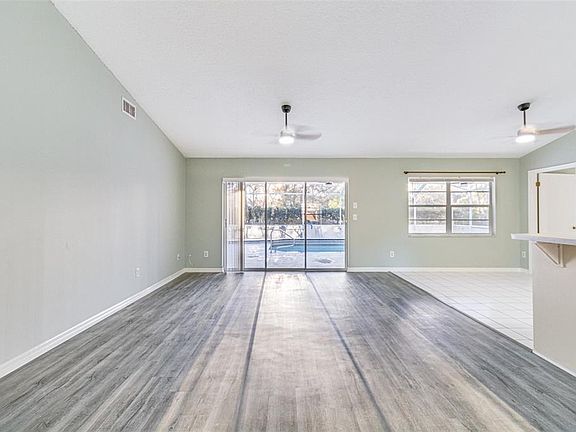 5th image of 3033 Tiffany Ct