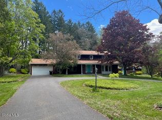 84 Climer Circle, West Sand Lake, NY 12196