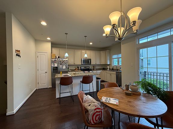 4th image of 3908 Brownstone Blvd