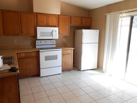 3rd image of 4721 E Camino St APT 2
