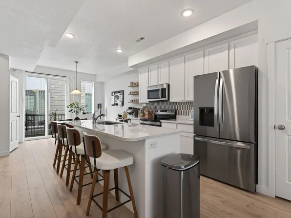 1146 S Redwood Rd #F604, Salt Lake City, UT 84104