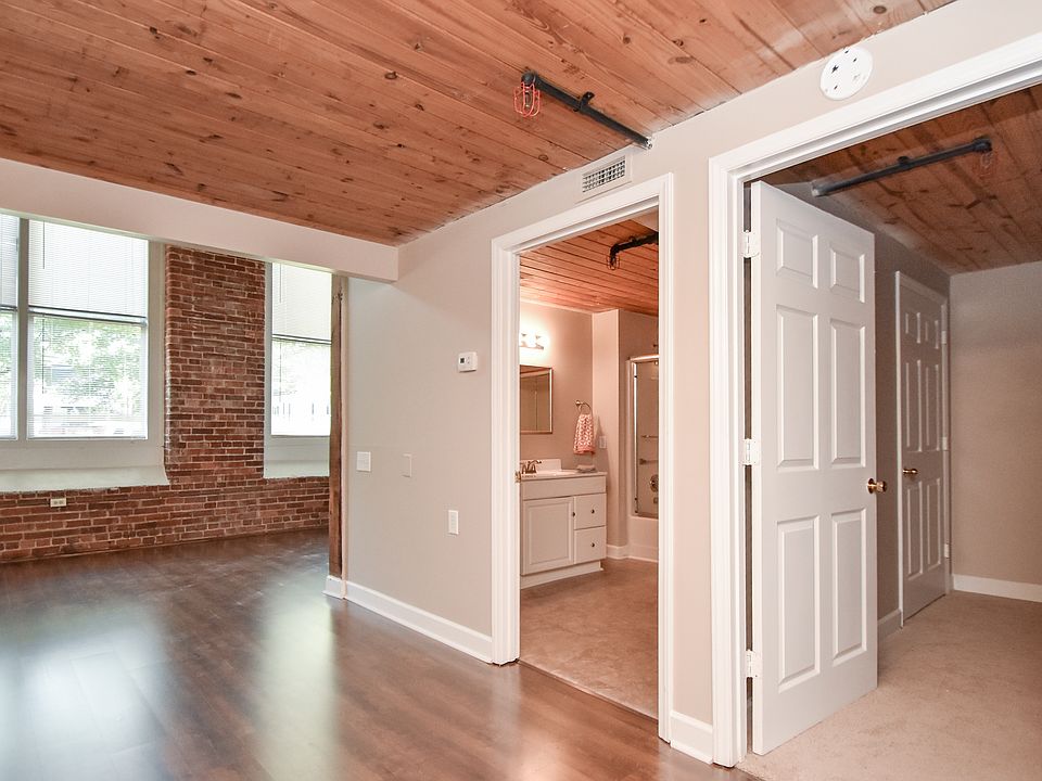1st image of 201 S Hoskins Rd APT 130