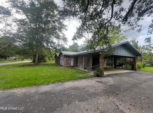 14920 Garrett St, Ocean Springs, MS 39565