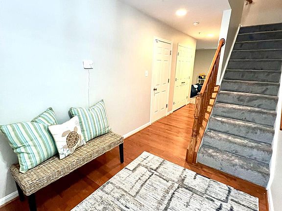 5th image of 45602 Catalina Ln