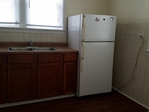 5th image of 4427 N Ashland Ave APT 1E