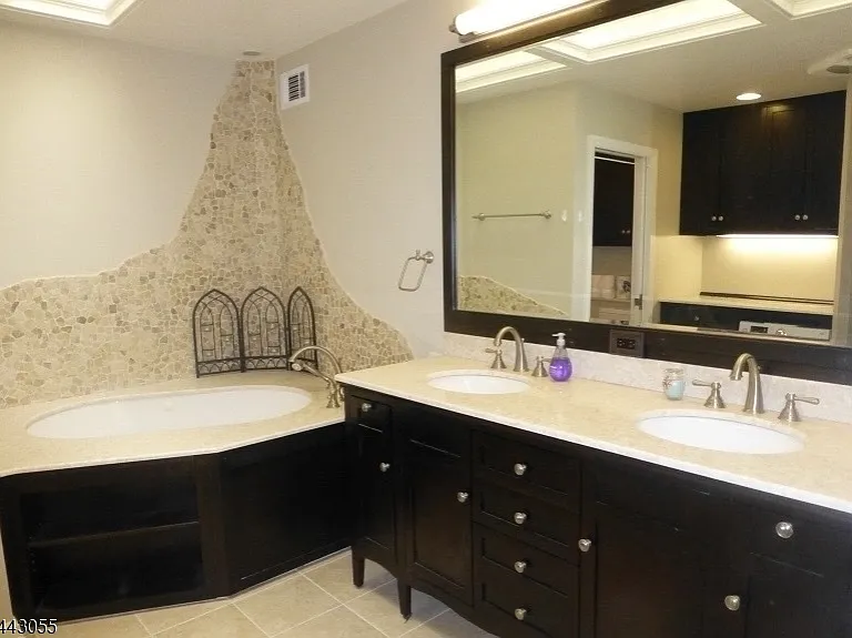 48 Aberdeen Dr — Photo 11