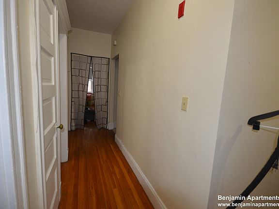 4th image of 1788 Beacon St #31
