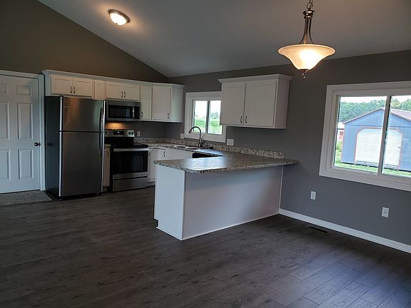 2nd image of 3387 S State Road 109