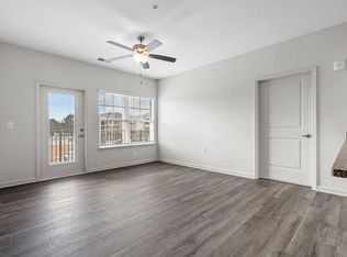 170 Grove Cir APT 202, Lillington, NC 27546