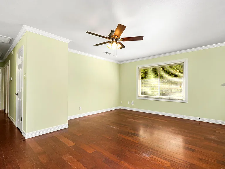 10202 Woodwind Dr — Photo 13