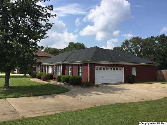 5th image of 111 Brokenrein Dr