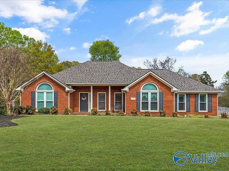 1st image of 133 Tanglefoot Dr