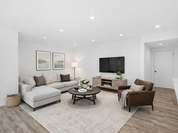 2nd image of 6760 Hillpark Dr APT 307