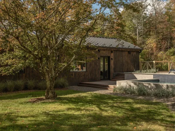 438 Fishcreek Road, Saugerties, NY 12477