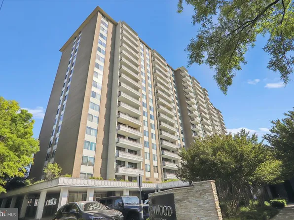 5101 River Rd APT 801, Bethesda, MD 20816