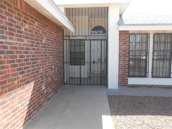 5th image of 1120 Feather Hawk Dr