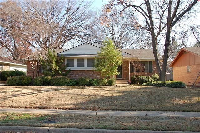1st image of 11834 Dixfield Dr