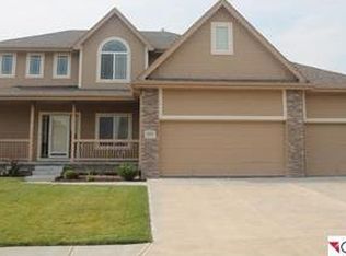 4503 Victoria Ave, Papillion, NE 68133