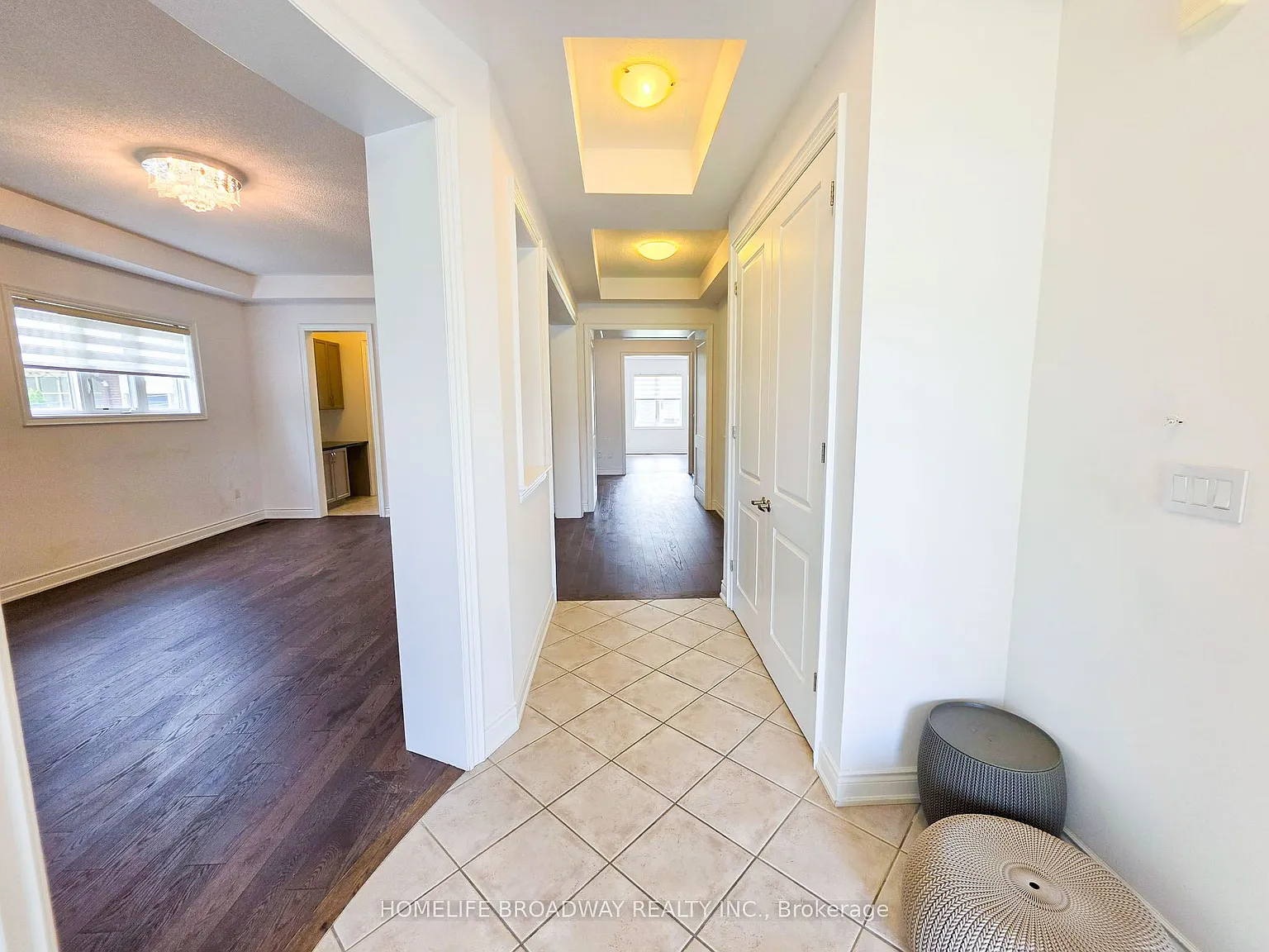 4 bed, $5,200 — Photo 2