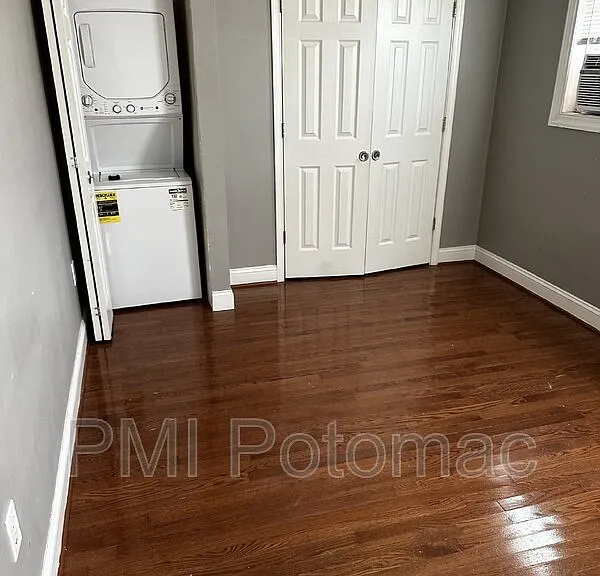 344 Main St #101 — Photo 10