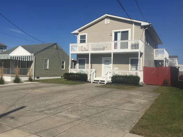 205 3rd St S #A, Brigantine, NJ 08203