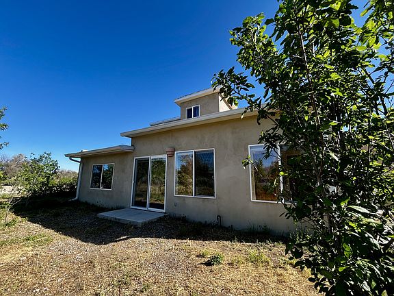 3rd image of 13 Flor Azul Rd