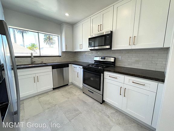 5th image of 439 S Oakhurst Dr APT 6
