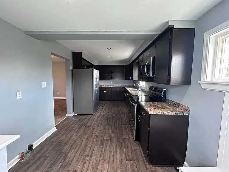 6112 Burtch Rd — Photo 13