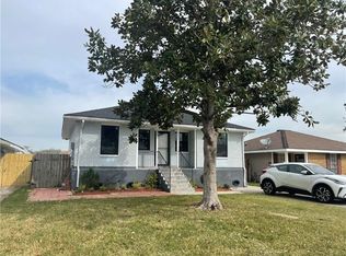 5944 S Oak Dr, Marrero, LA 70072