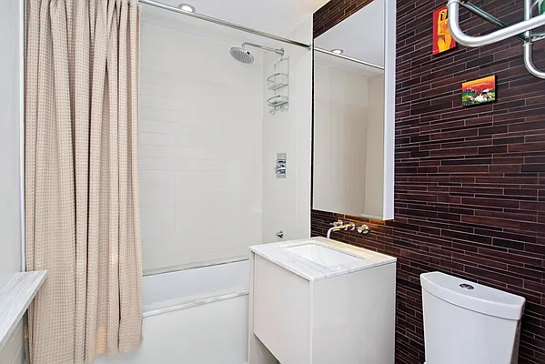 Rented by Keller Williams NYC | media 24