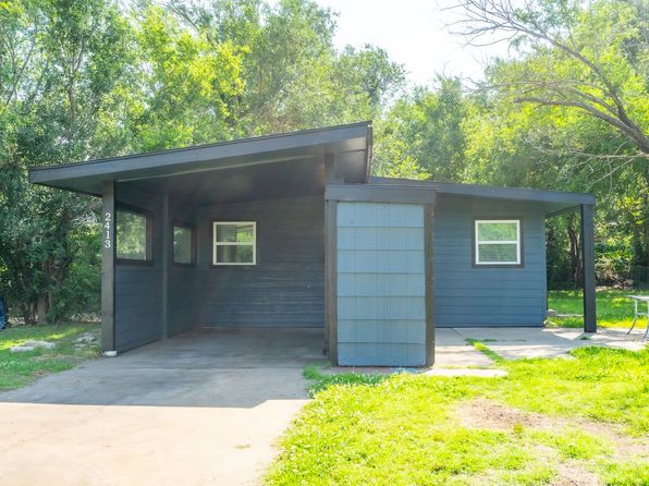 2413 N Oswego Ave