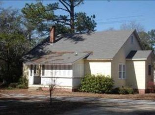 955 W Carolina Ave, Hartsville, SC 29550