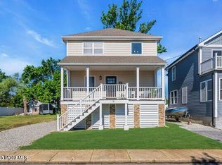 18 Catherine St, Long Branch, NJ 07740
