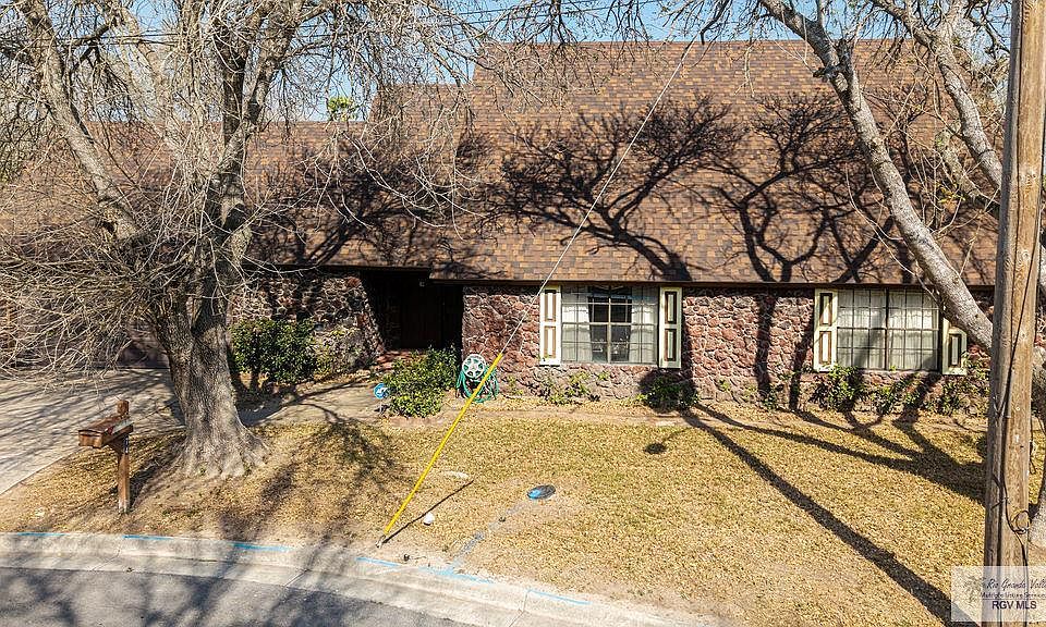1st image of 74 Arien Ct