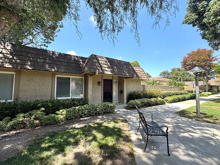 18229 Olympic Ct — Photo 21