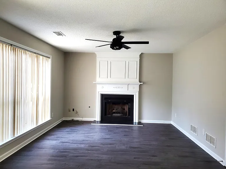 11970 Carriage Park Ln — Photo 8