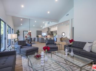 13141 Morrison St, Sherman Oaks, CA 91423