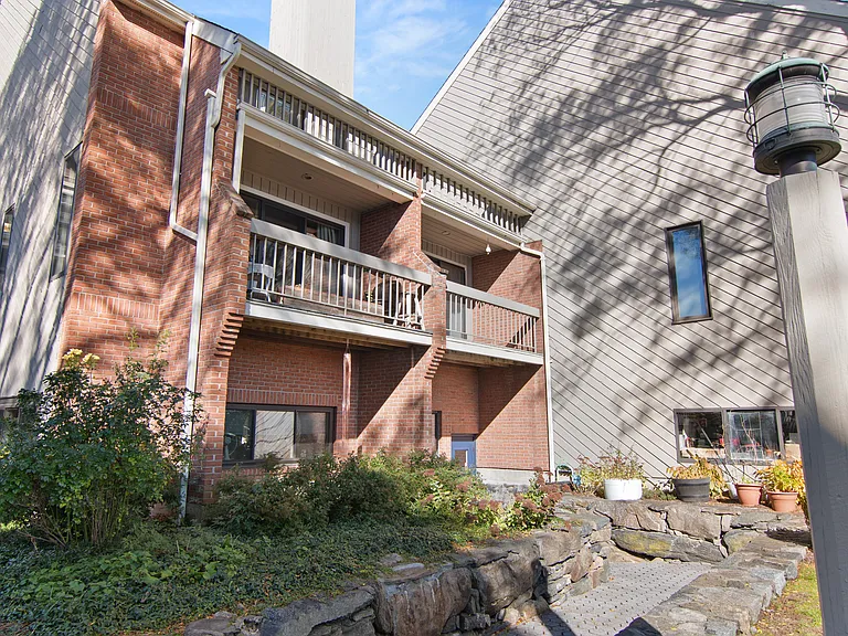 7 River Rd #306 — Photo 23