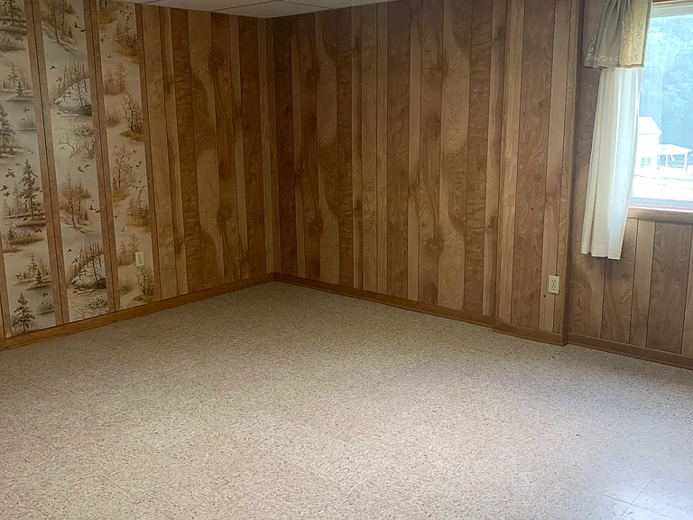 7016 Woodbine Rd — Photo 26