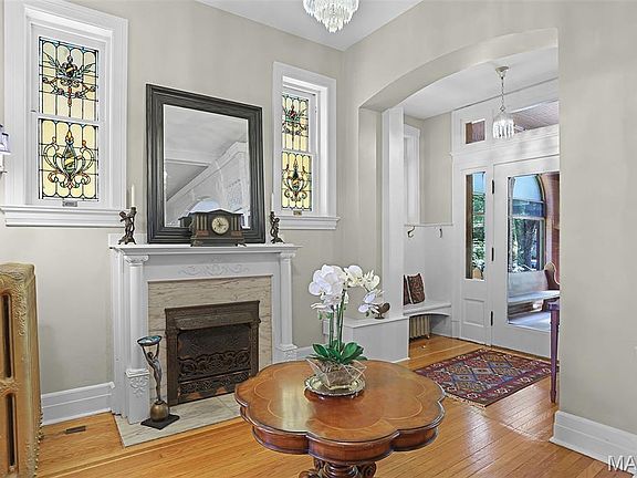 4th image of 3451 Halliday Ave