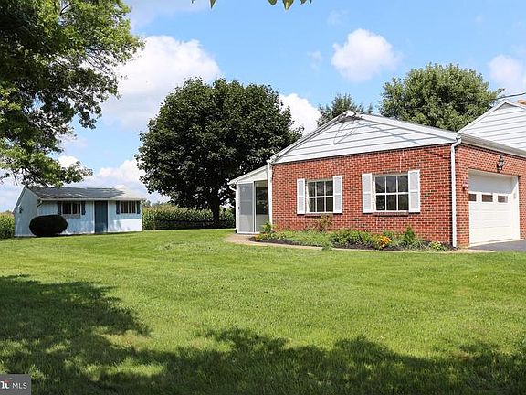 4th image of 323 Antietam Dr